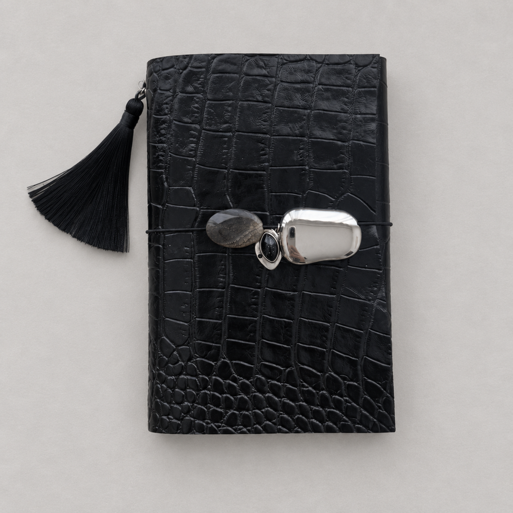 ARCHIVE 0014 — NOIR / Black Croc Journal A5